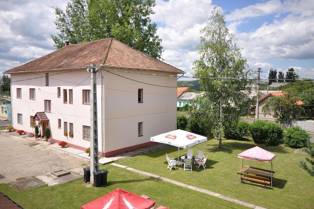 Kalcit Tourist Motel Belapatfalva Exterior photo